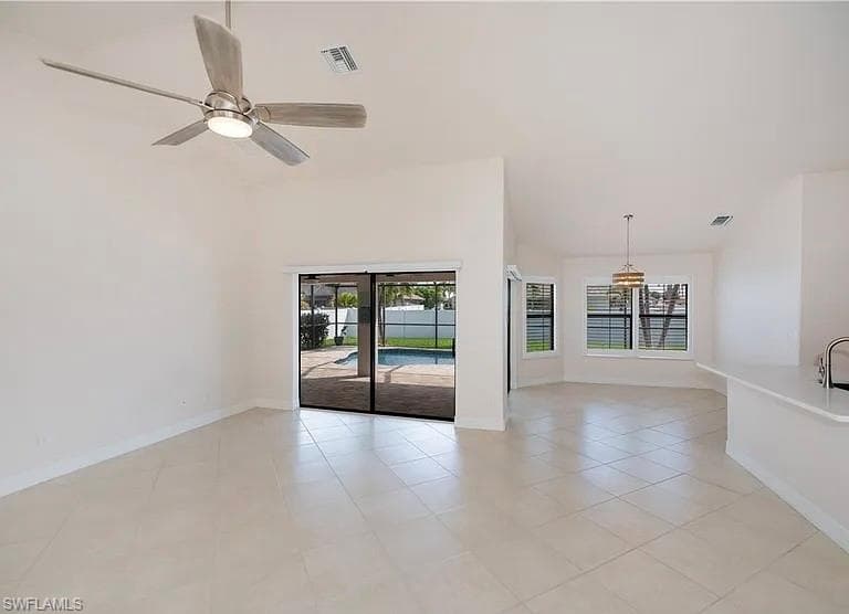 4607 SW 14th AVE-8
