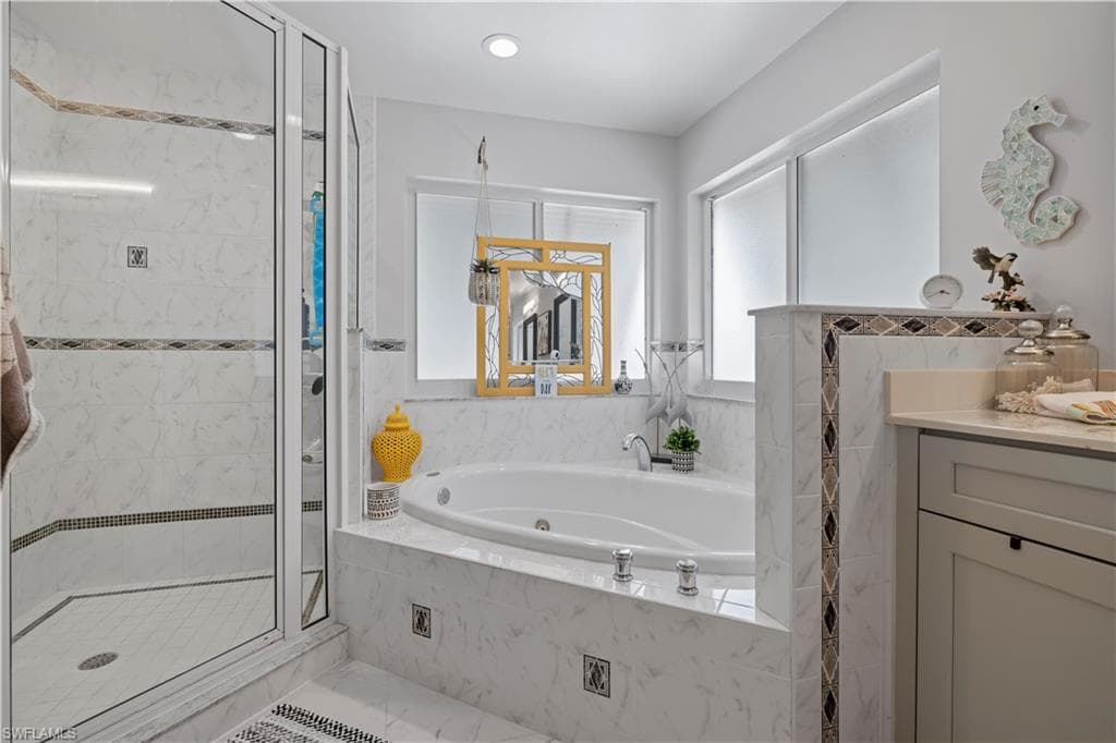 485 Peachtree RD-12