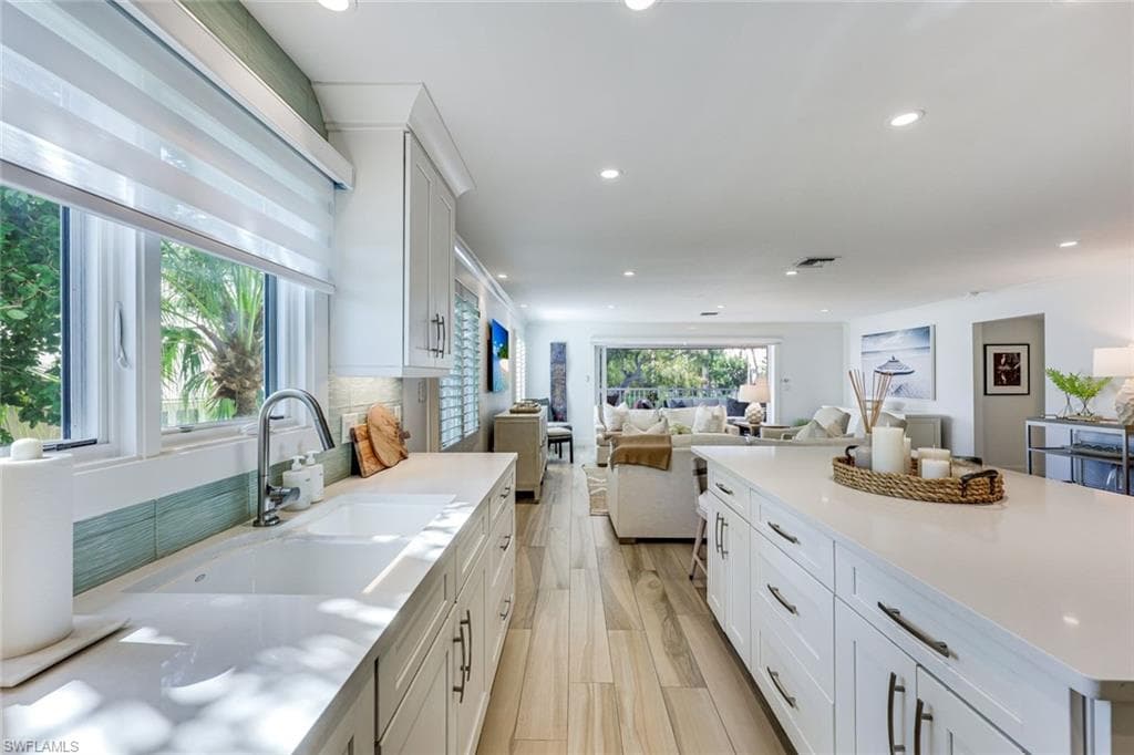 225 5th AVE S 104-9