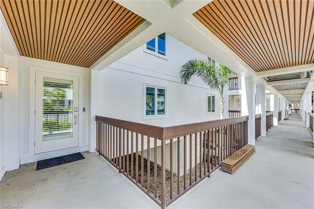 225 5th AVE S 104-24