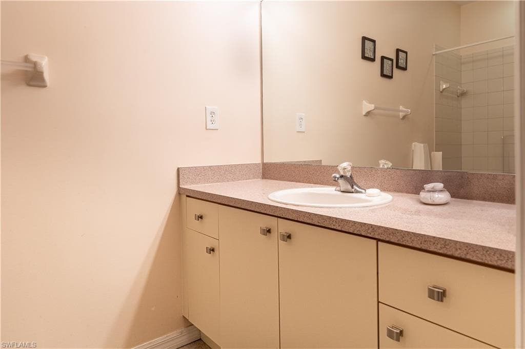 15449 Bellamar CIR 1225-13