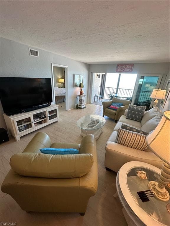 26370 Hickory BLVD 702-15