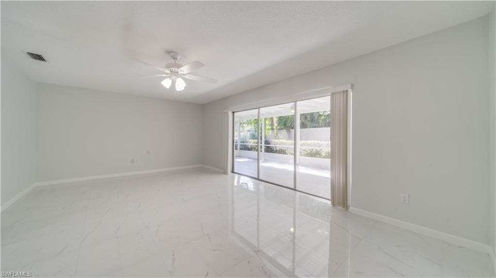 5657 Eichen CIR E-5