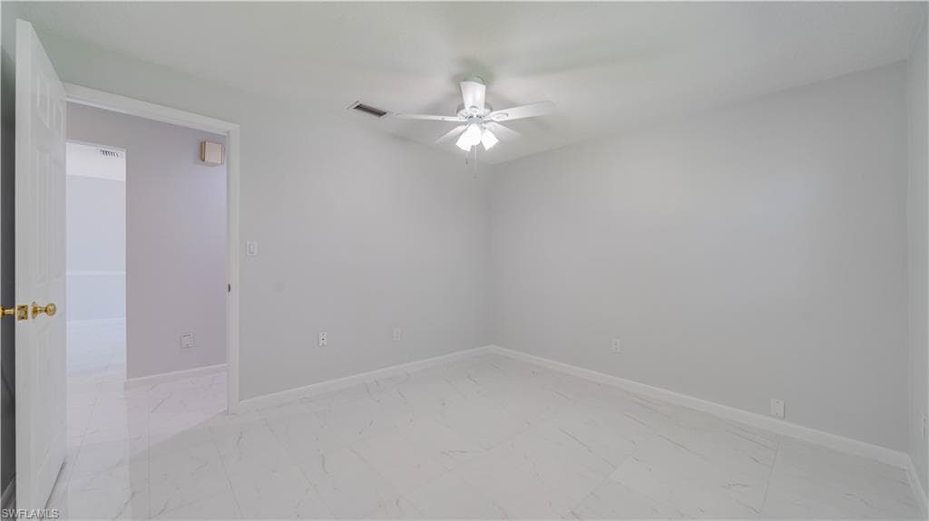 5657 Eichen CIR E-34