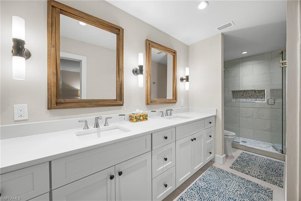 283 Palm Lake DR-19