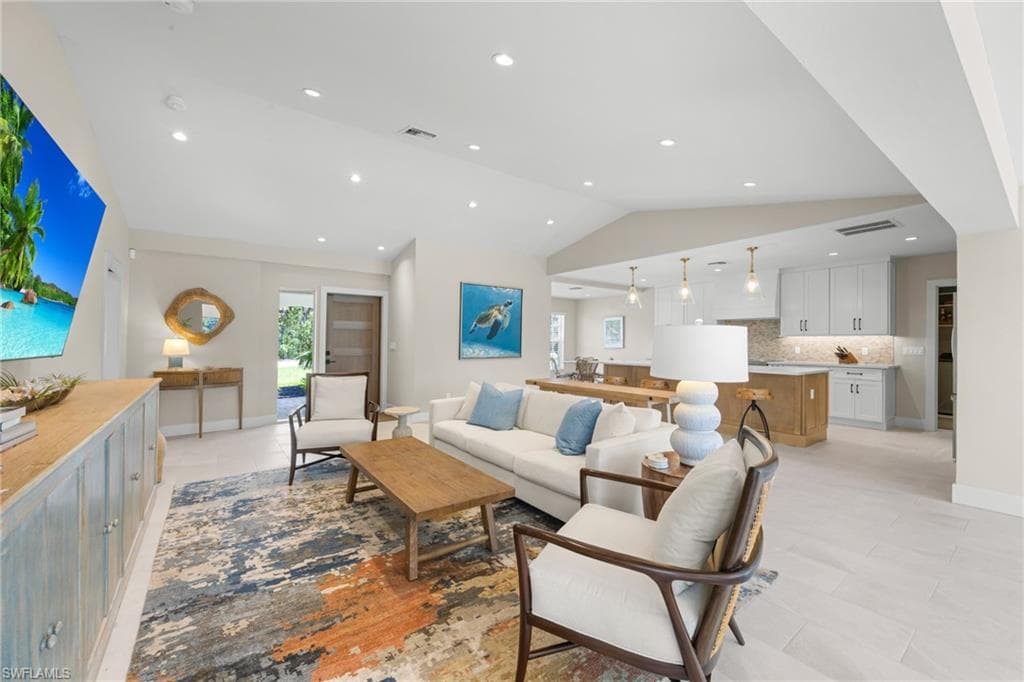 283 Palm Lake DR-32