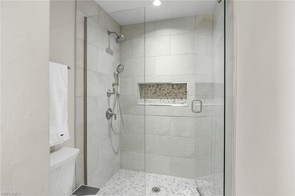 283 Palm Lake DR-20