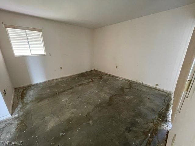 8381 Antigua CT-15