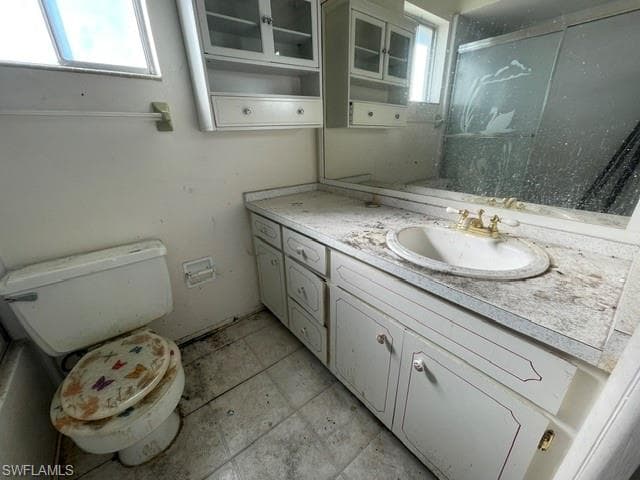 8381 Antigua CT-18