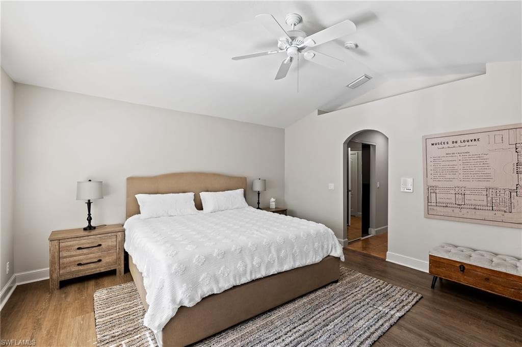 1250 Silverstrand DR-22