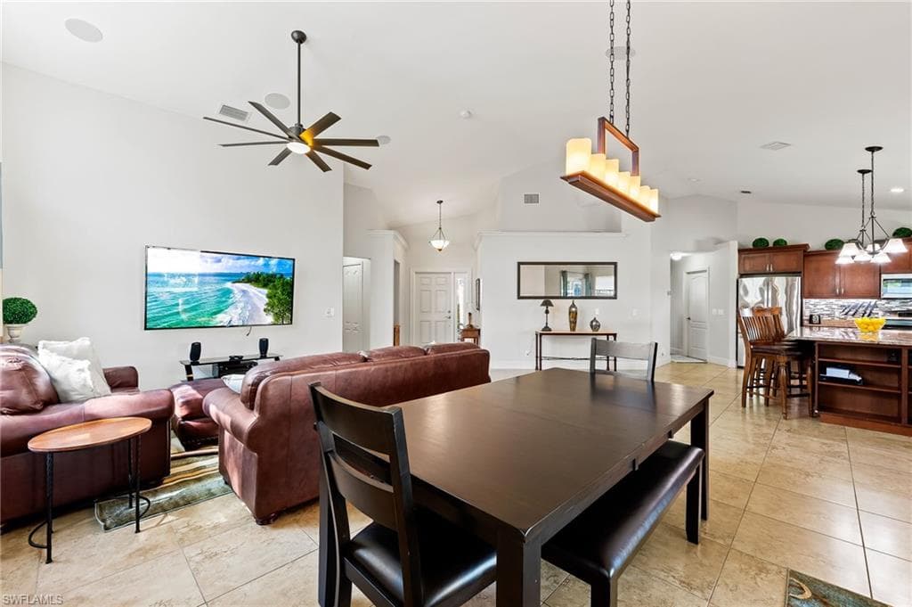 1250 Silverstrand DR-9