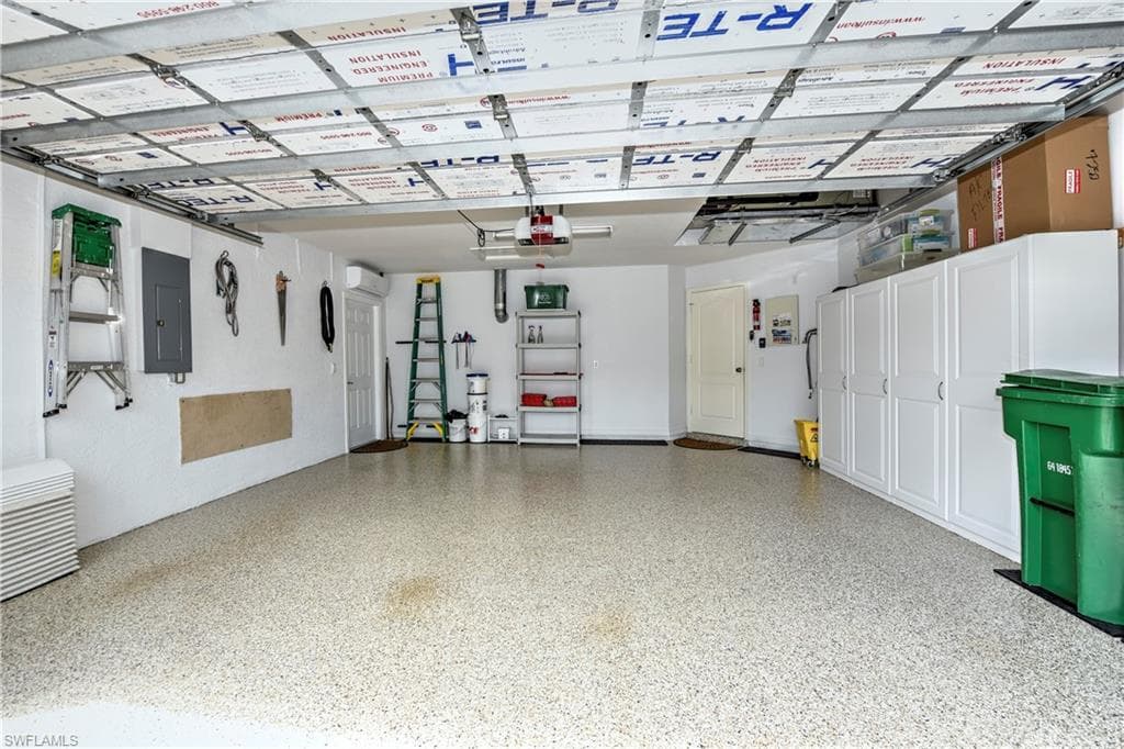 1250 Silverstrand DR-38