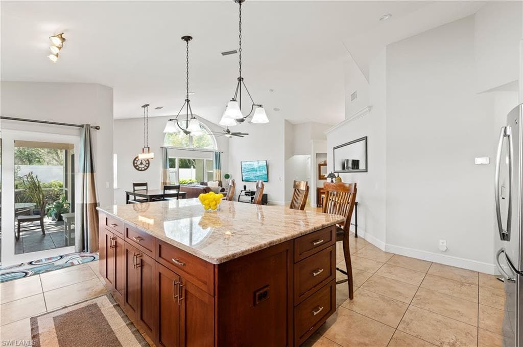 1250 Silverstrand DR-18