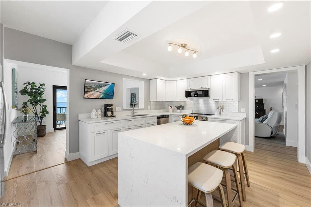 1920 Virginia AVE 601-9