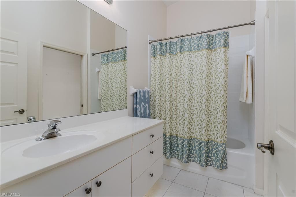 6840 Beach Resort DR 4-26
