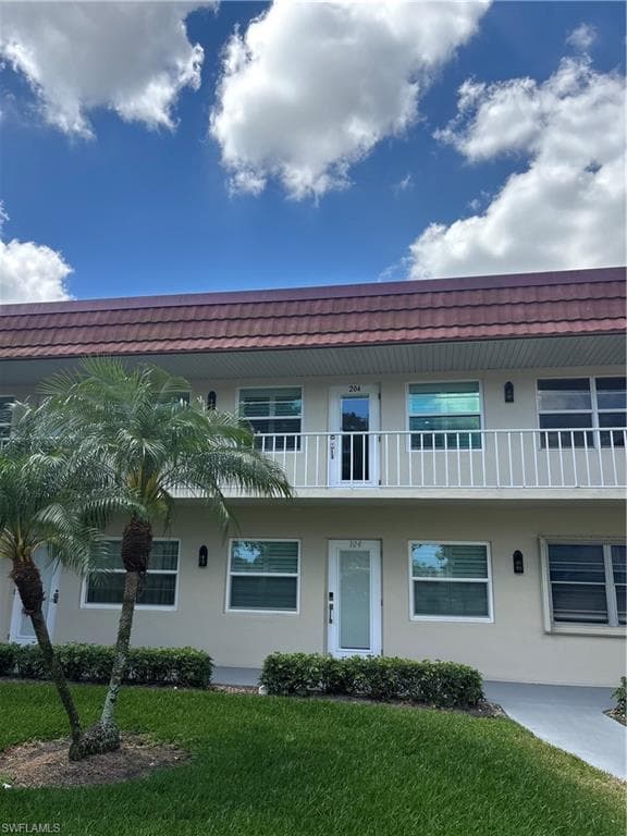 11 Vista Palm LN 204-1