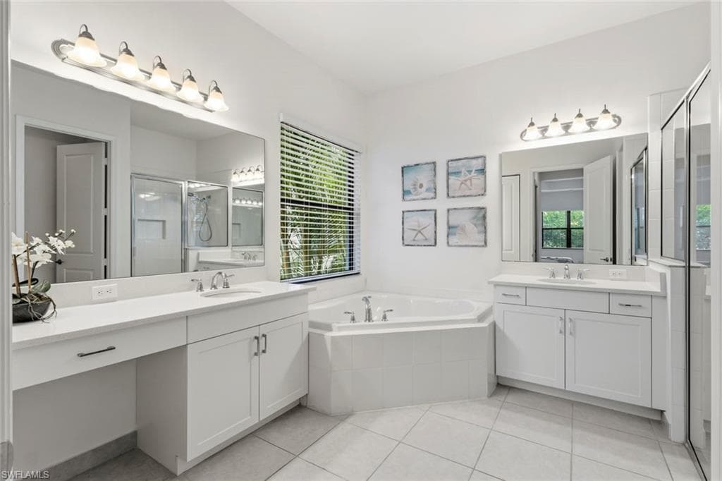 4715 Kensington CIR-11