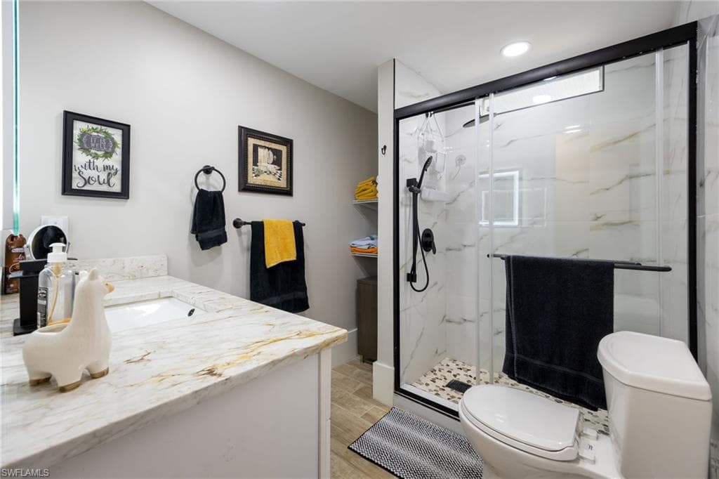 14704 Patrick Henry RD-26