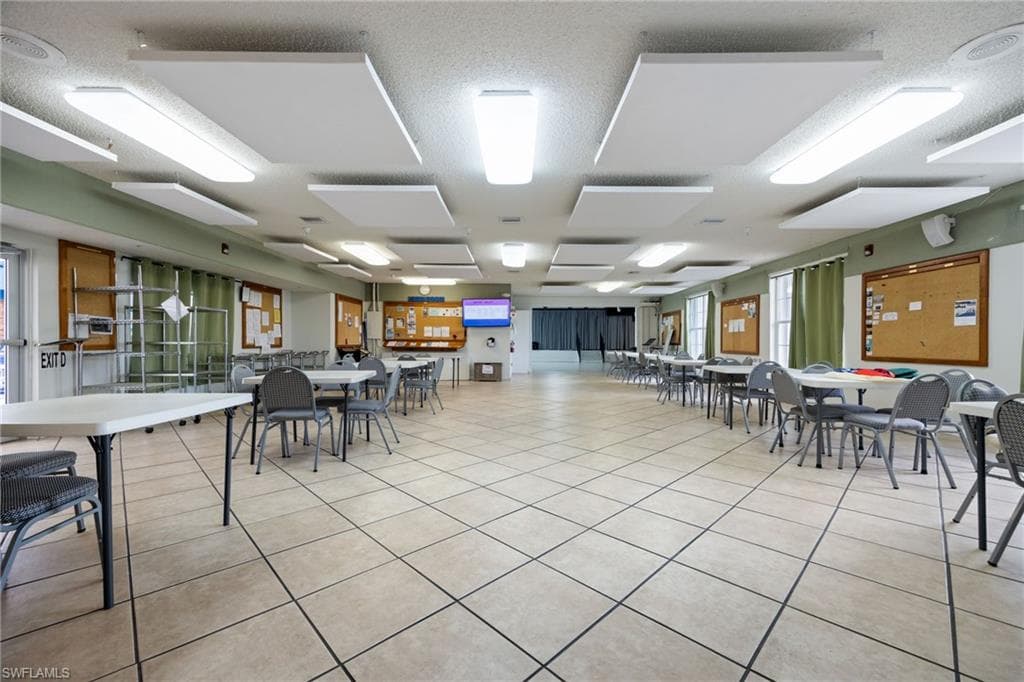 14704 Patrick Henry RD-39