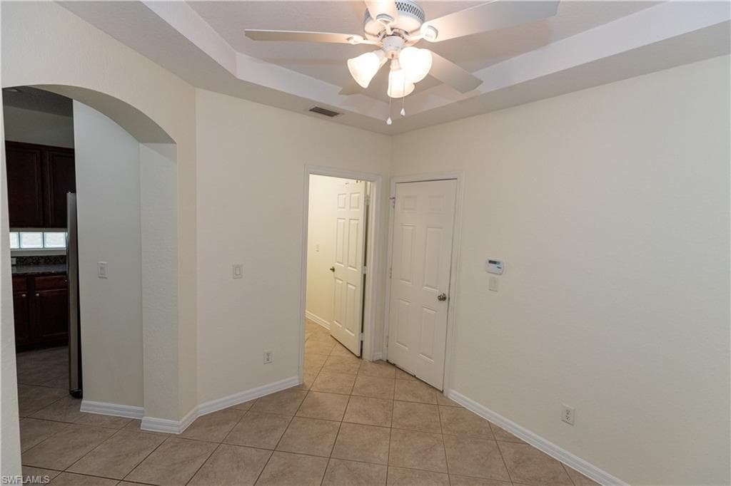 17007 Tremont ST-11