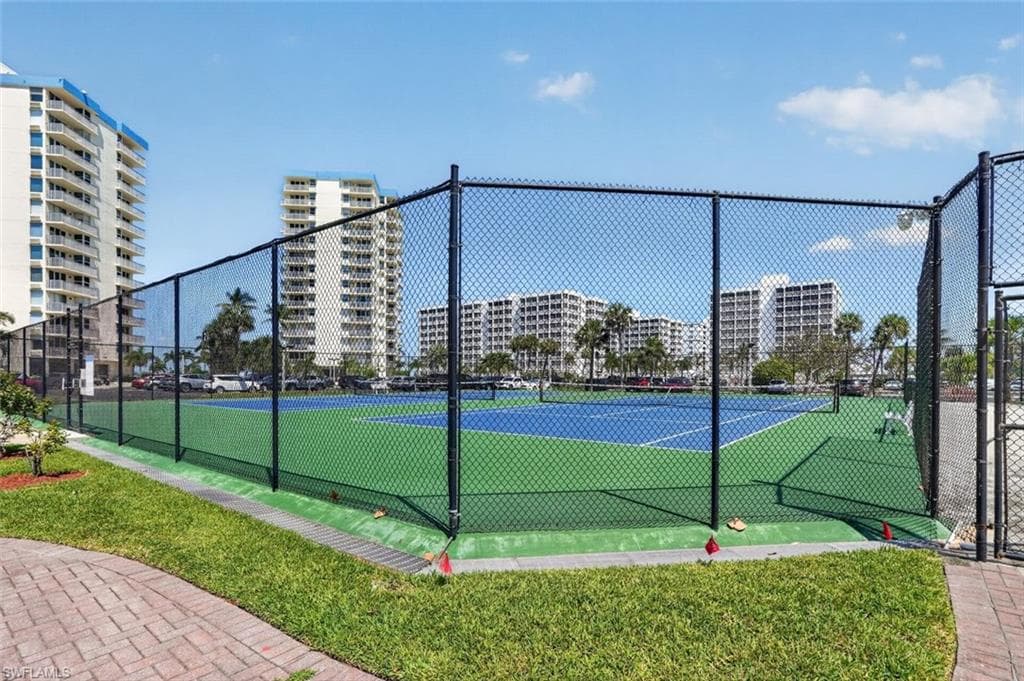 7330 Estero BLVD 702-27