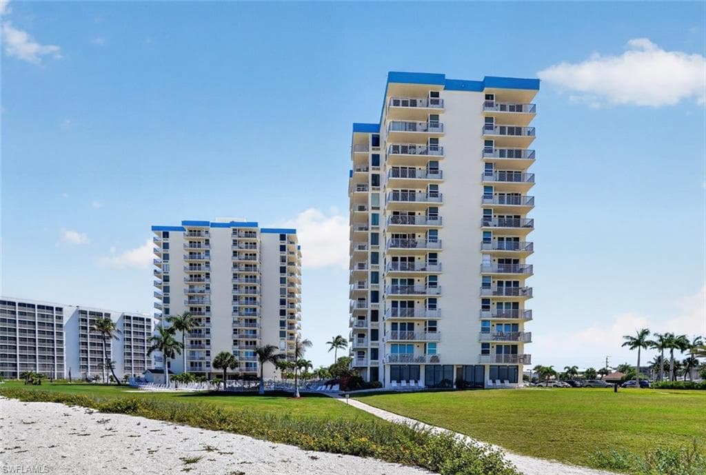 7330 Estero BLVD 702-32
