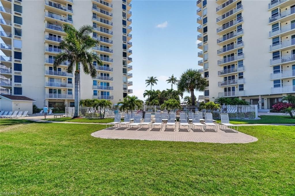 7330 Estero BLVD 702-29