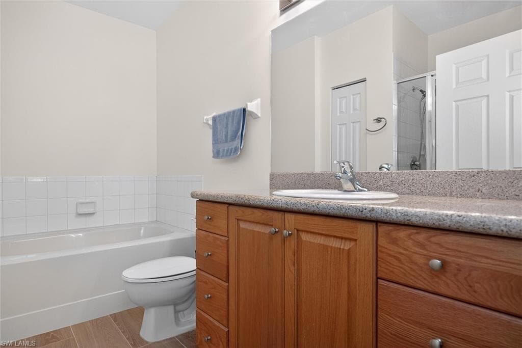 1806 Concordia Lake CIR 2210-10