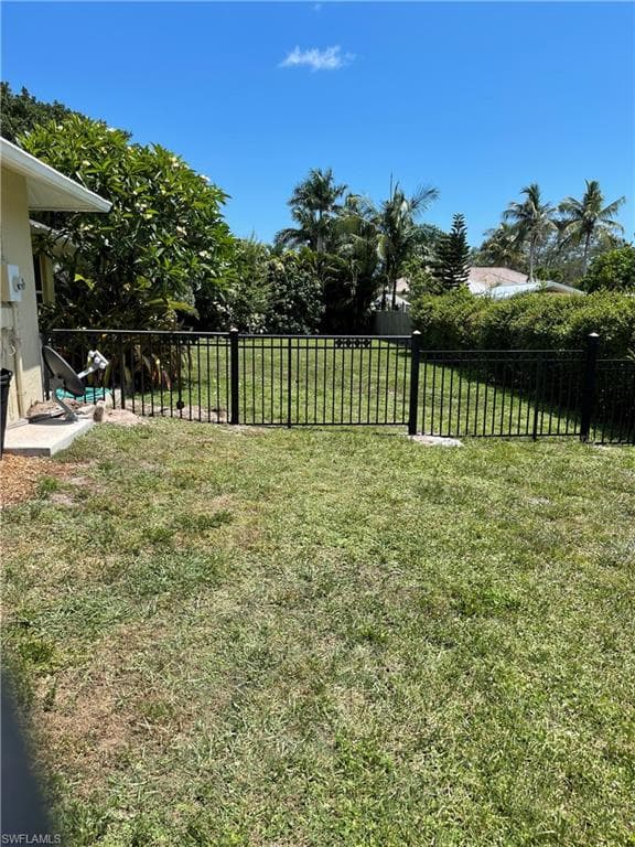 5232 Raintree LN-23