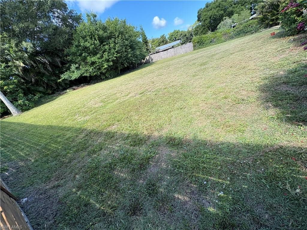 5232 Raintree LN-9
