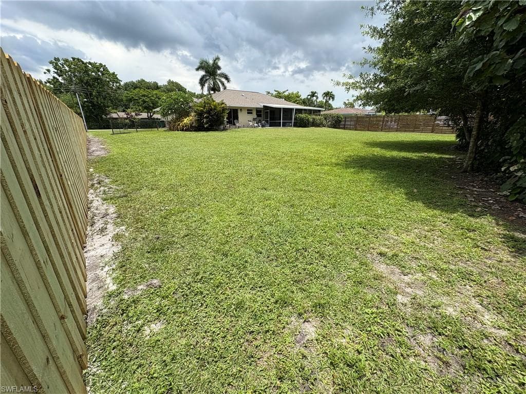 5232 Raintree LN-44