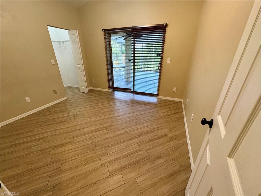 5232 Raintree LN-43