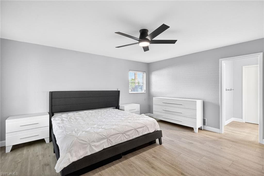 1688 Saint Clair AVE E-27