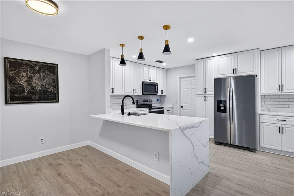 1688 Saint Clair AVE E-7