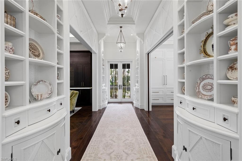3675 Gordon DR-28