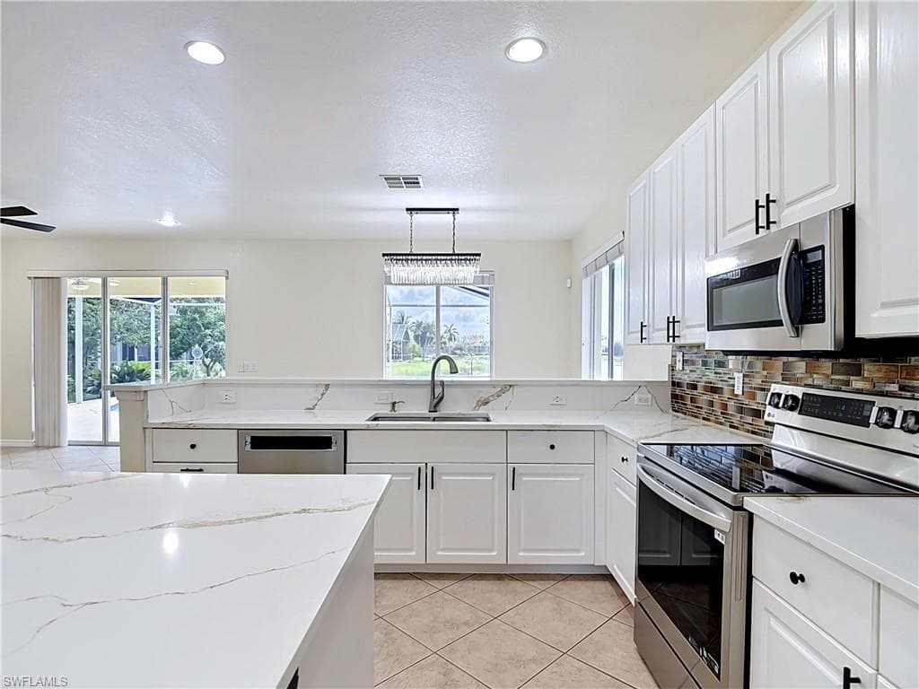 15641 Alton DR-8