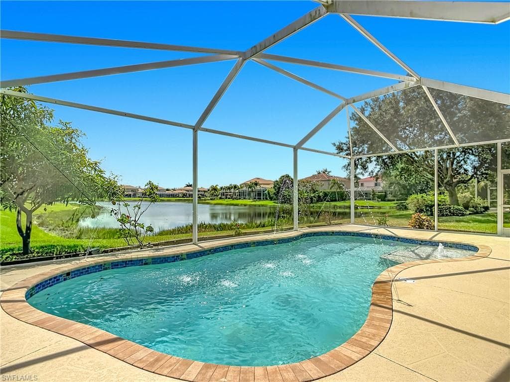15641 Alton DR-28