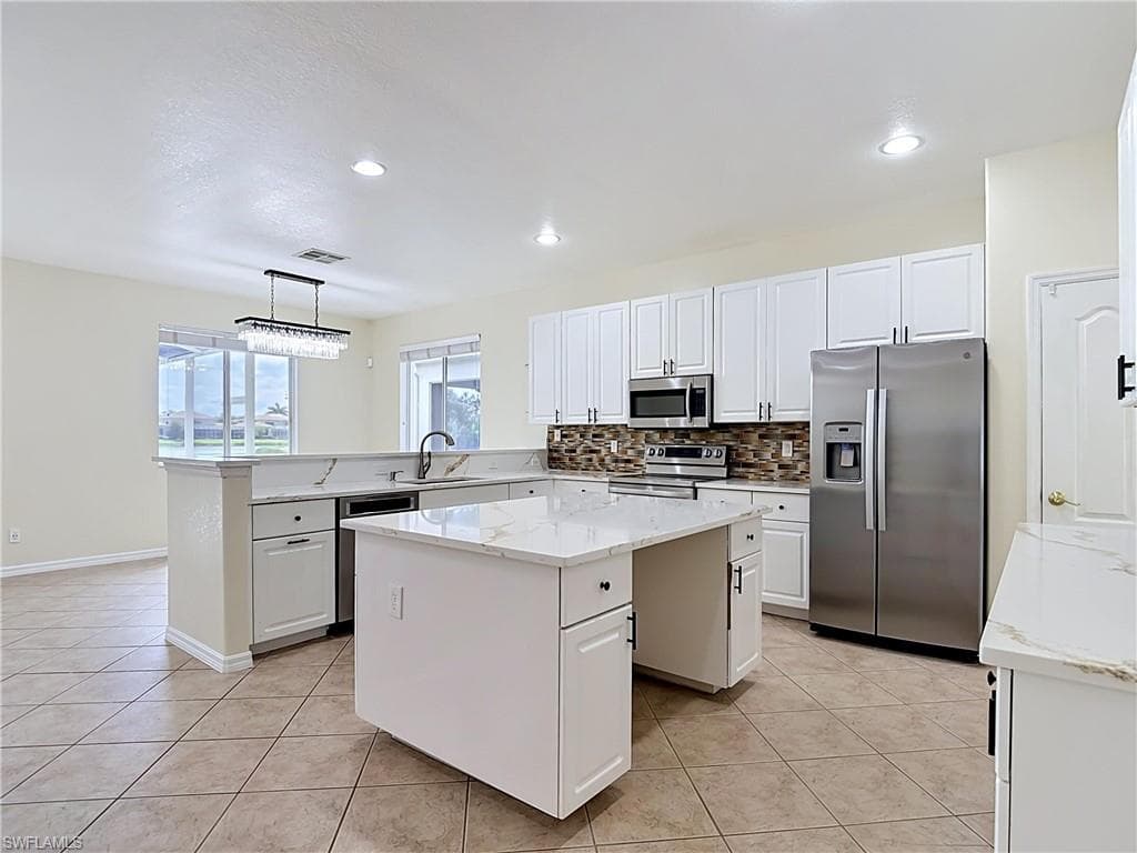 15641 Alton DR-7