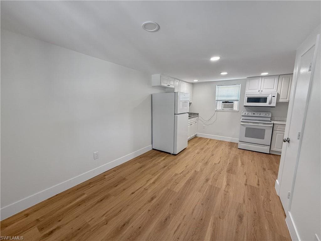 204 2nd ST 2-6