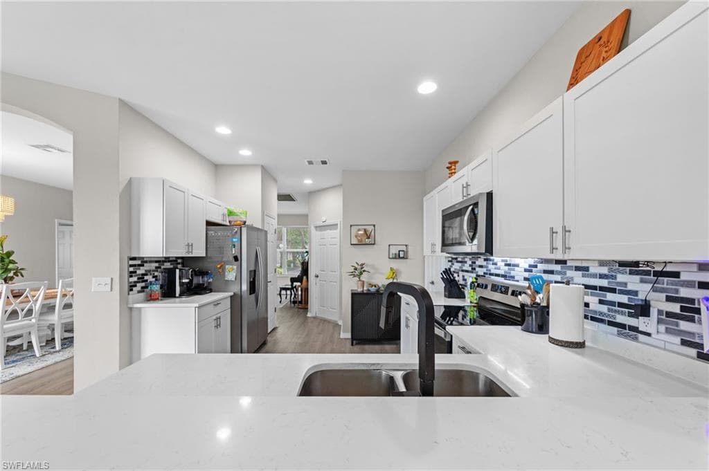 17381 Stepping Stone DR-12