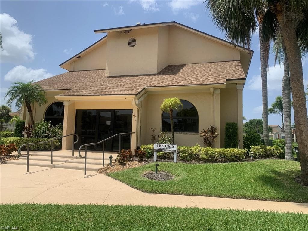 8715 Charter Club CIR 4-21