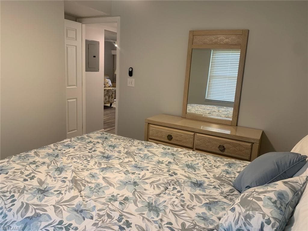 8715 Charter Club CIR 4-10