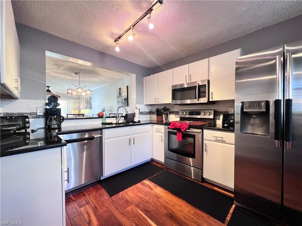 717 Landover CIR 103-5