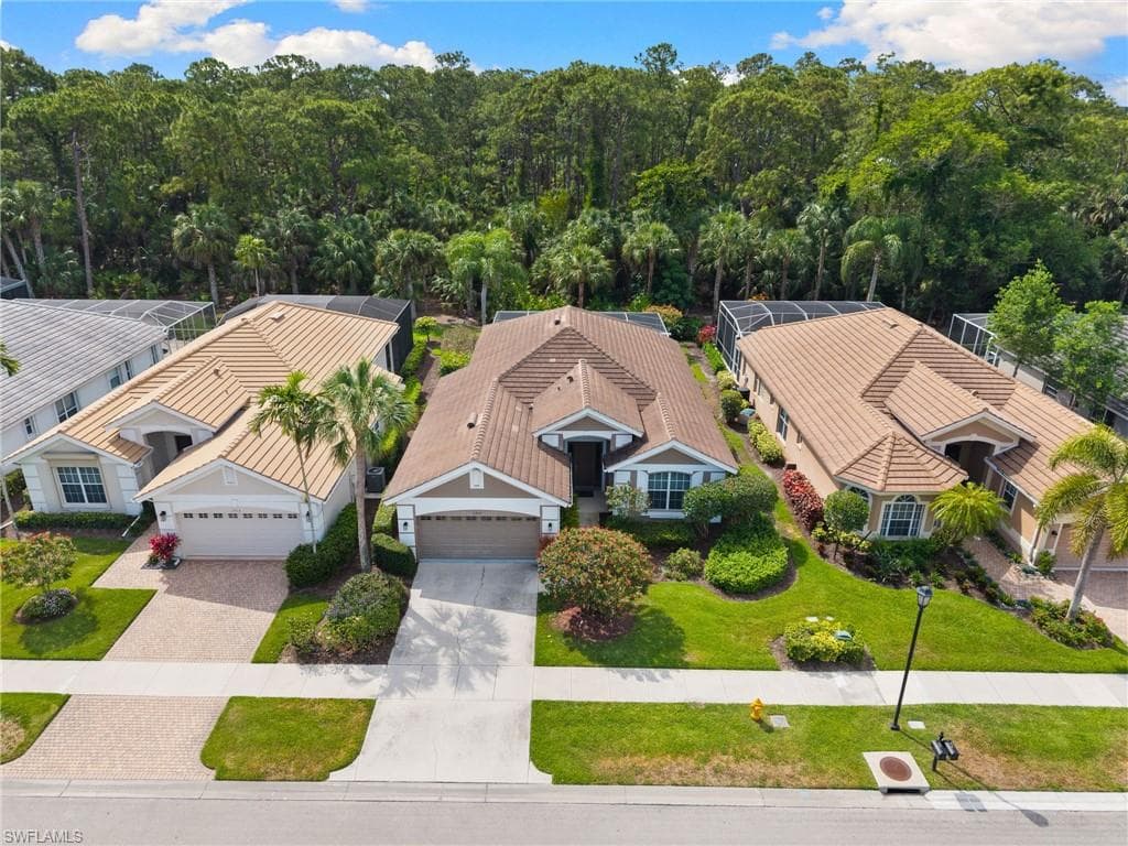 1717 Winding Oaks WAY-1