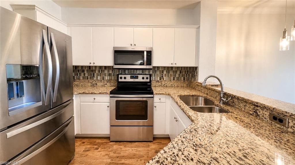 8527 Athena CT-4