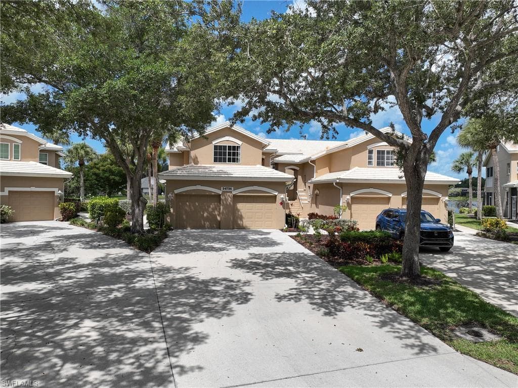 24736 Lakemont Cove LN 201-1