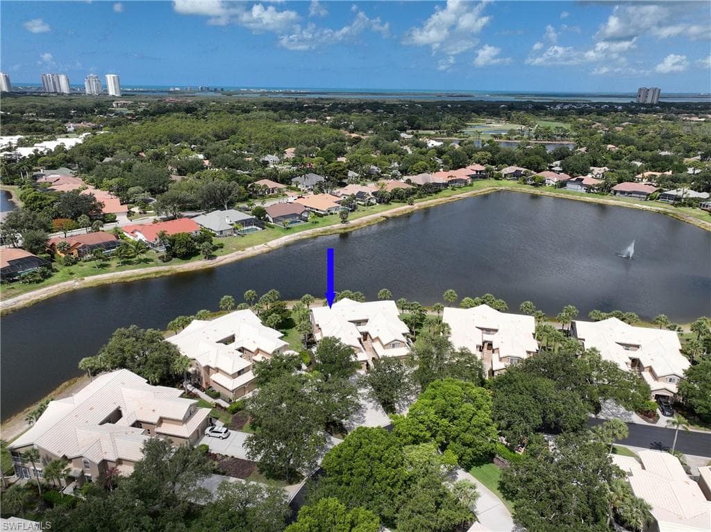 24736 Lakemont Cove LN 201-3
