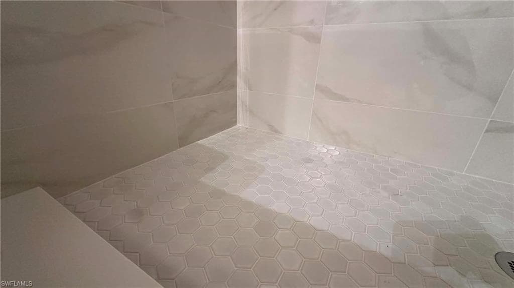 9828 Luna CIR H202-26