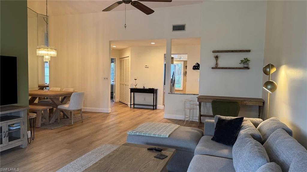 9828 Luna CIR H202-9