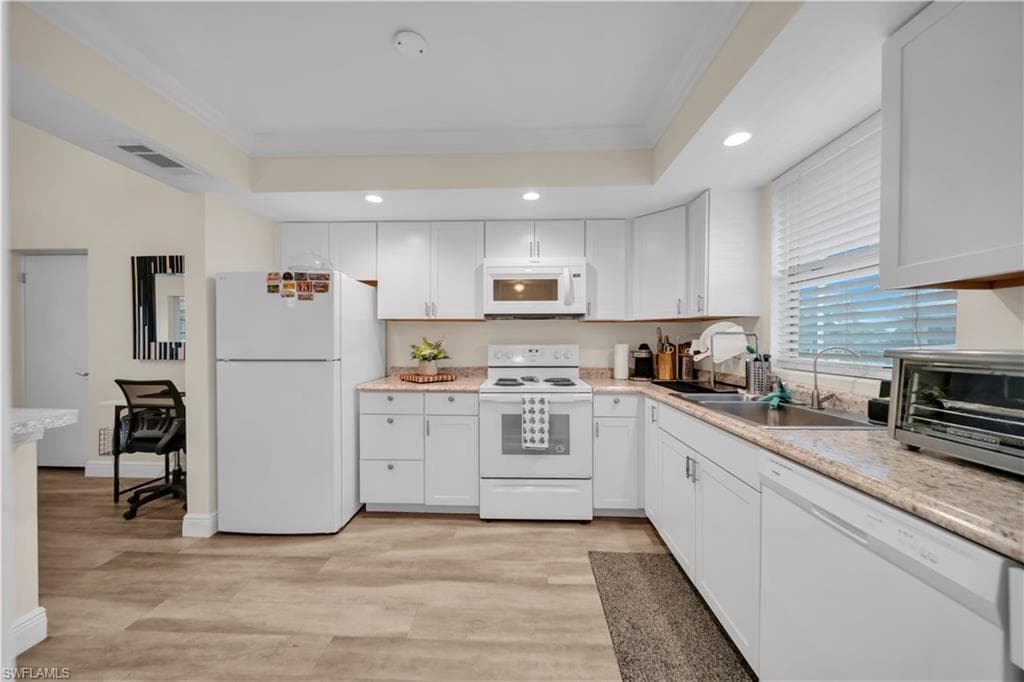 4613 5th AVE 210-2